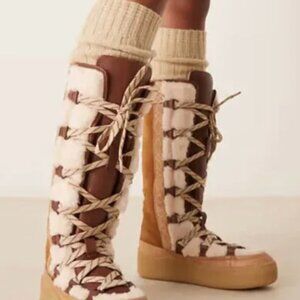 Free People Wilder Mukluk Genuine Shearling Boots Flatform NIB Retail $258